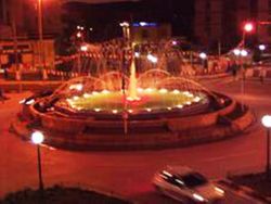 Photo 0) 